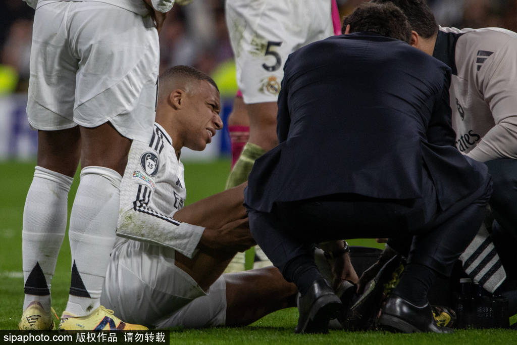 亚洲杯足球比分_观战台:利物浦或加冕英超冠军 巴萨迎扩大领跑优势良机