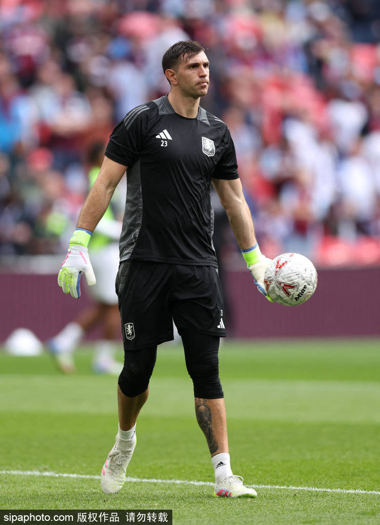 皇冠信用网开户_大马丁真要来曼联？亲口盛赞未来队友皇冠信用网开户，奥纳纳的冷板凳已预订？