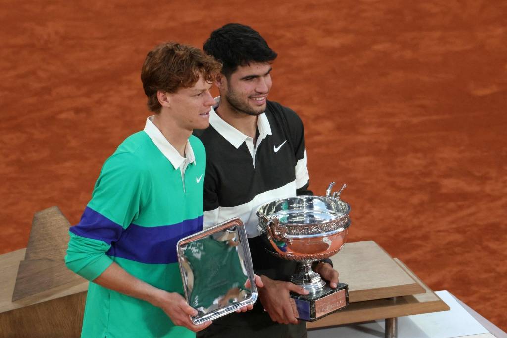 电竞足球平台_阿卡法网大逆转卫冕创纪录电竞足球平台，网坛迎来“辛卡决”的时代