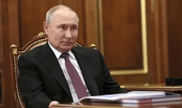 墨尔本胜利(青年)vs墨尔本骑士_终于打炼油厂了！普京打法已变墨尔本胜利(青年)vs墨尔本骑士，500枚导弹倾泻而下，美西方猝不及防