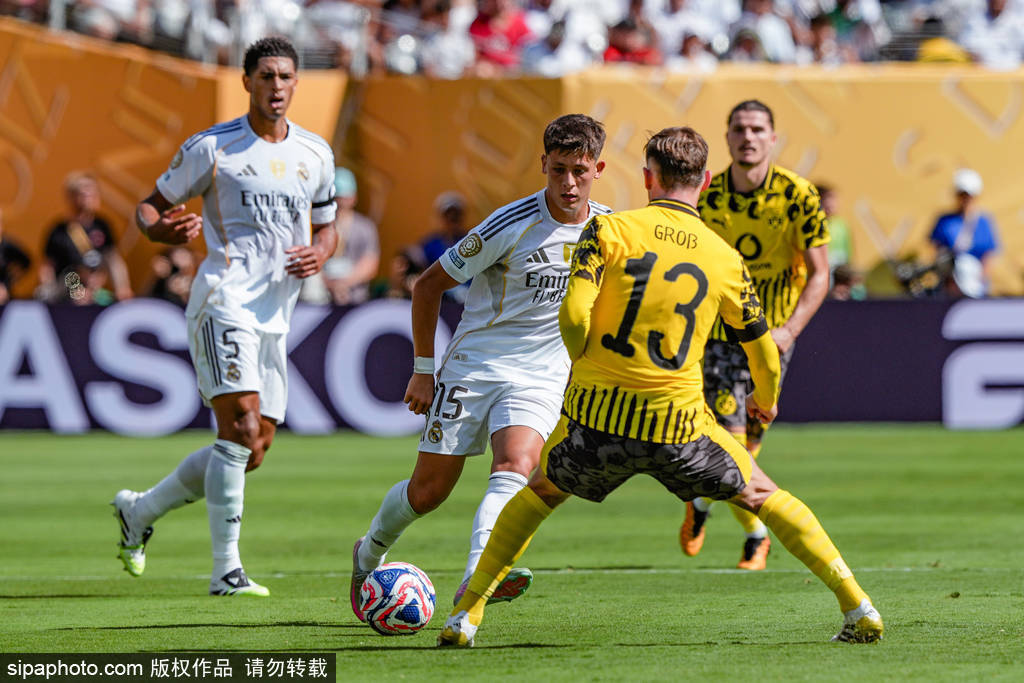 皇冠信用网会员开户_世俱杯-赫伊森补时送红点套餐姆巴佩破门 皇马3-2多特