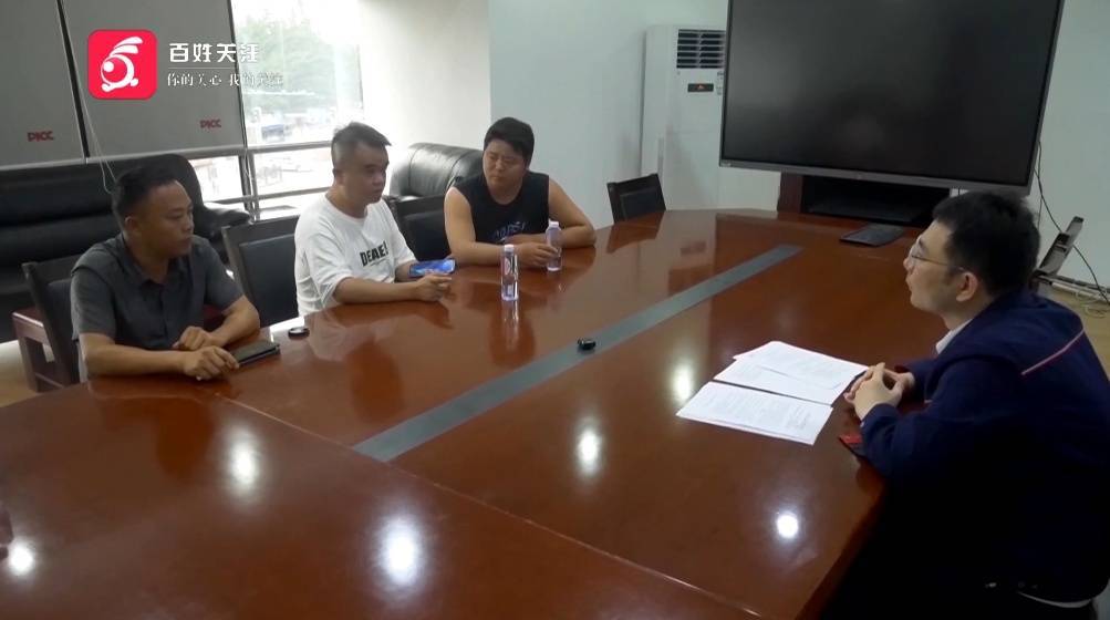 英超足球联赛
_贵阳一男子连人带车冲进鱼塘!塘主:鱼死了不少英超足球联赛
,车主:我当时正在……