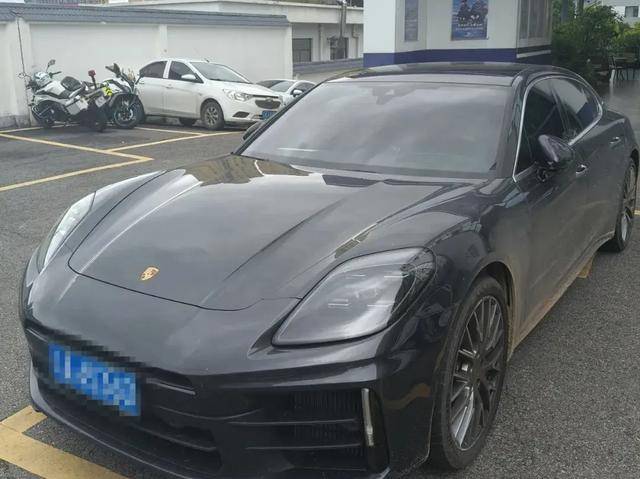 皇冠代理注册_离奇皇冠代理注册！昆明一辆140万的保时捷在停车场凭空消失