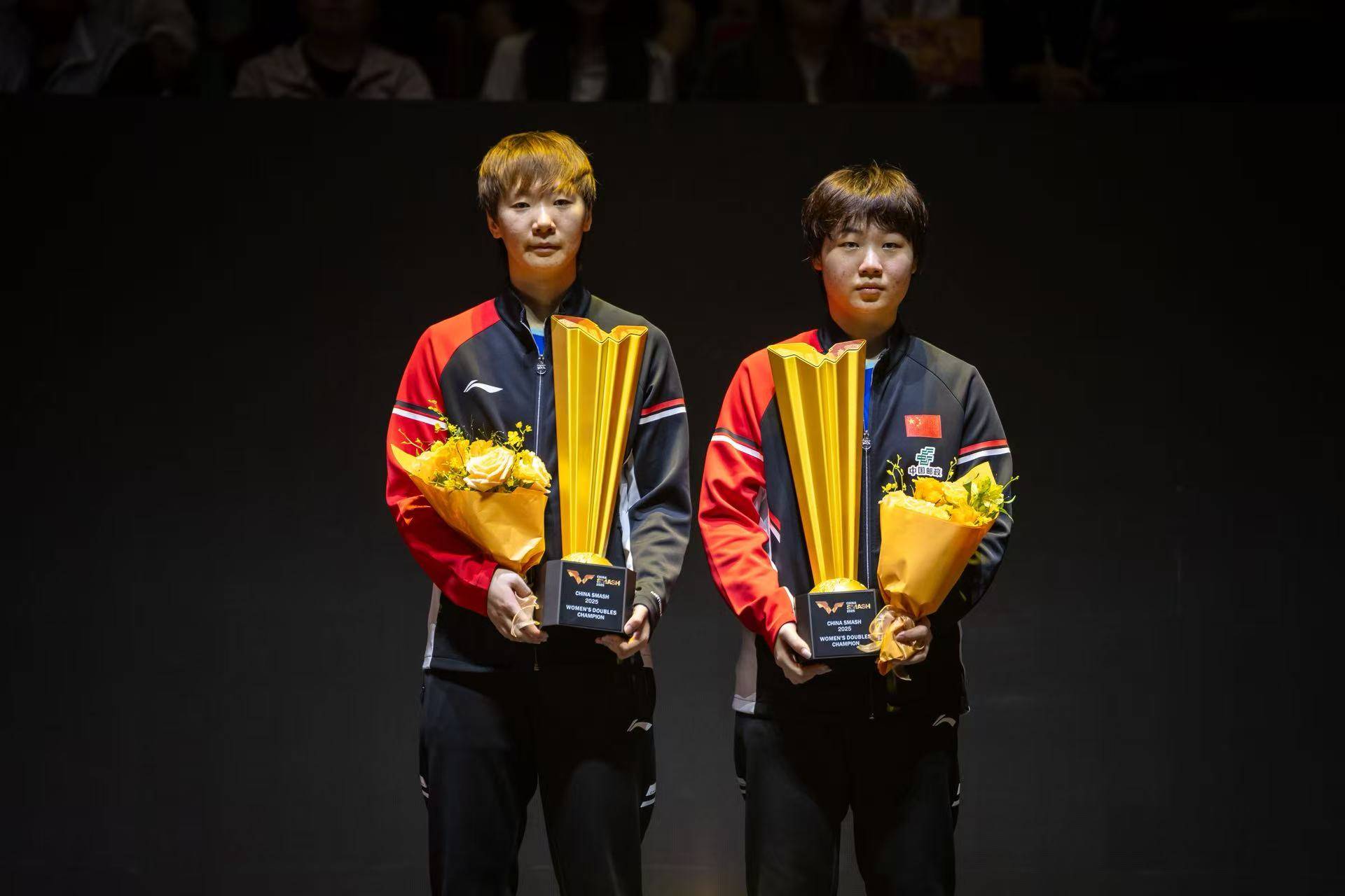 皇冠代理怎么拿_WTT中国大满贯曼曼组合女双登顶 王曼昱：有时候需要有人能够扛住