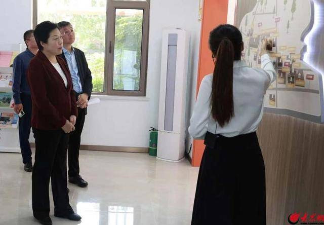 皇冠信用盘开户
_青岛西海岸新区人大常委会党组书记、主任佟海燕一行到红石崖街道调研