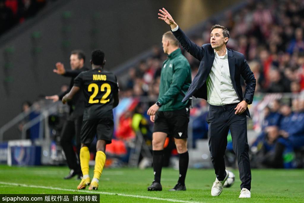 皇冠信用网开号
_梅西引领迈阿密国际3-0大胜纳什维尔皇冠信用网开号
，阿尔巴助攻阿连德破门背后的战术解析