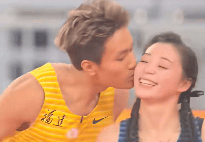 如何申请皇冠信用網会员
_“夺冠能偷偷亲你一下不？”十五运会上如何申请皇冠信用網会员
，这对田径CP的赛场之吻甜上热搜！