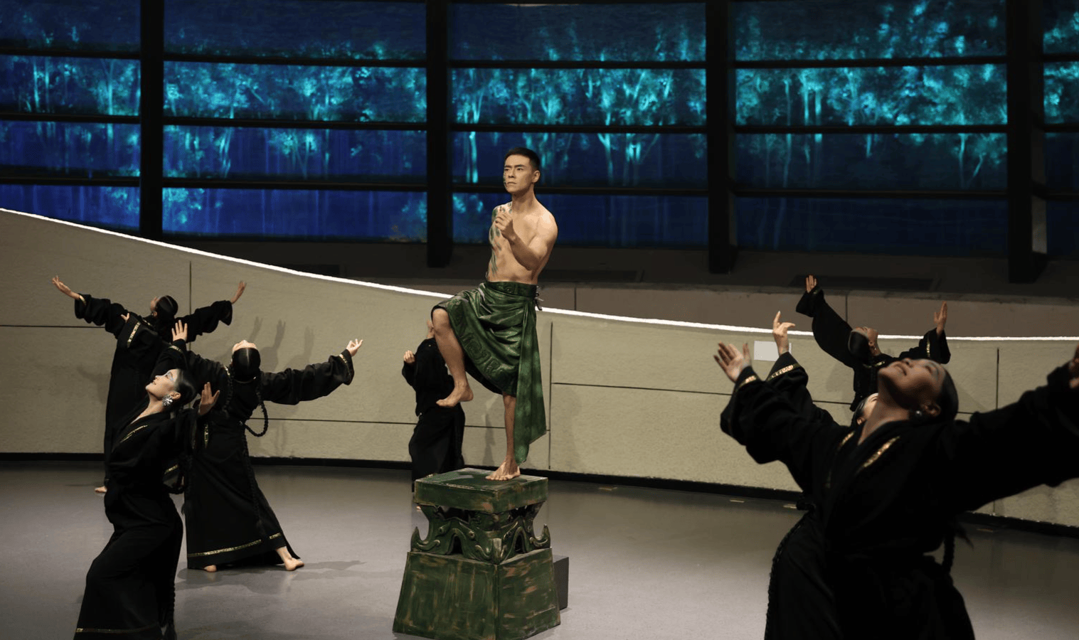 皇冠代理怎么拿
_“舞”动古蜀文明皇冠代理怎么拿
！中国舞蹈家协会“环境舞蹈季”在三星堆惊艳开幕