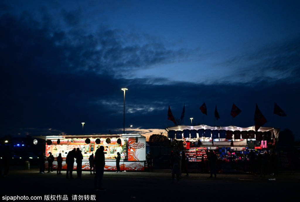 皇冠信用网去哪里弄
_争议判罚引热议皇冠信用网去哪里弄
！米兰1-0险胜拉齐奥直指榜首