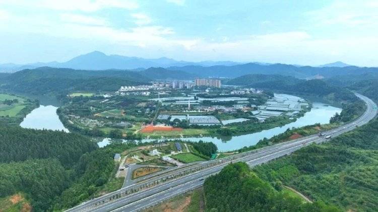 波士顿凯尔特人 vs纽约尼克斯
_高速公路波士顿凯尔特人 vs纽约尼克斯
，要开始集中免费了吗