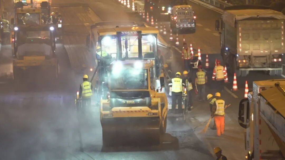 hga035会员注册_一夜之间hga035会员注册，铺完8000吨沥青！北京这段路让全网惊叹，获外交部点赞