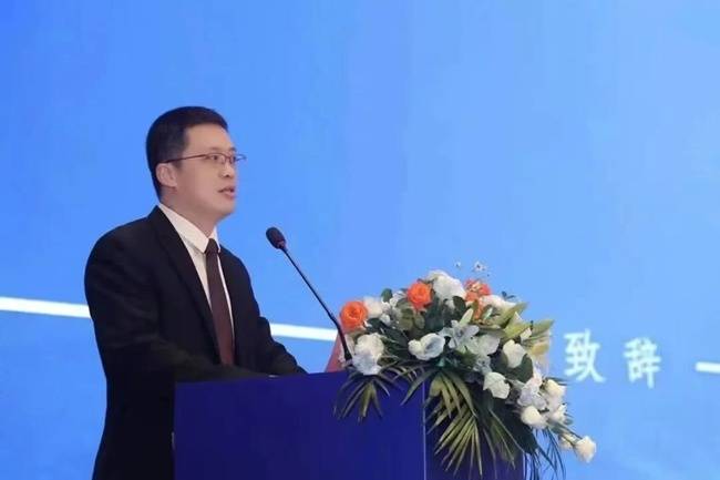 皇冠信用网申请条件
_黄桂诚任南平市人民政府副市长(附简历)