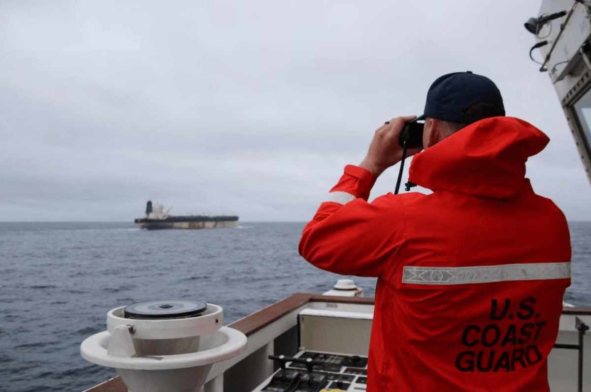 正版皇冠信用网开户_劫持俄油轮后正版皇冠信用网开户，美军又扣押中国油轮？特朗普休要把中俄当委内瑞拉！