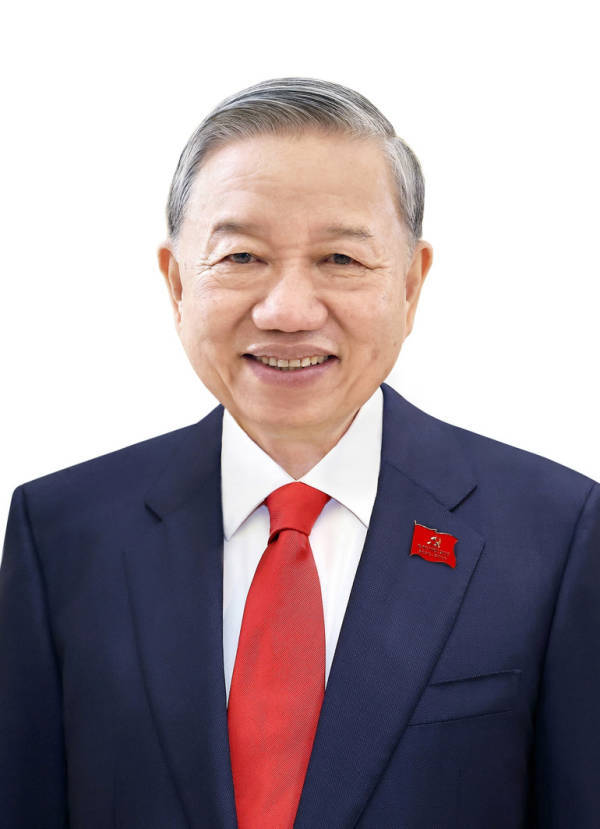 世界杯皇冠平台_越共第十四届中央政治局成员名单公布