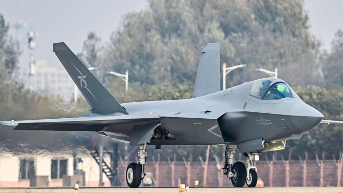 皇冠信用网申请_F35被苏30锁定获官方证实皇冠信用网申请,中国空军压倒性优势,F35暴露致命弱点