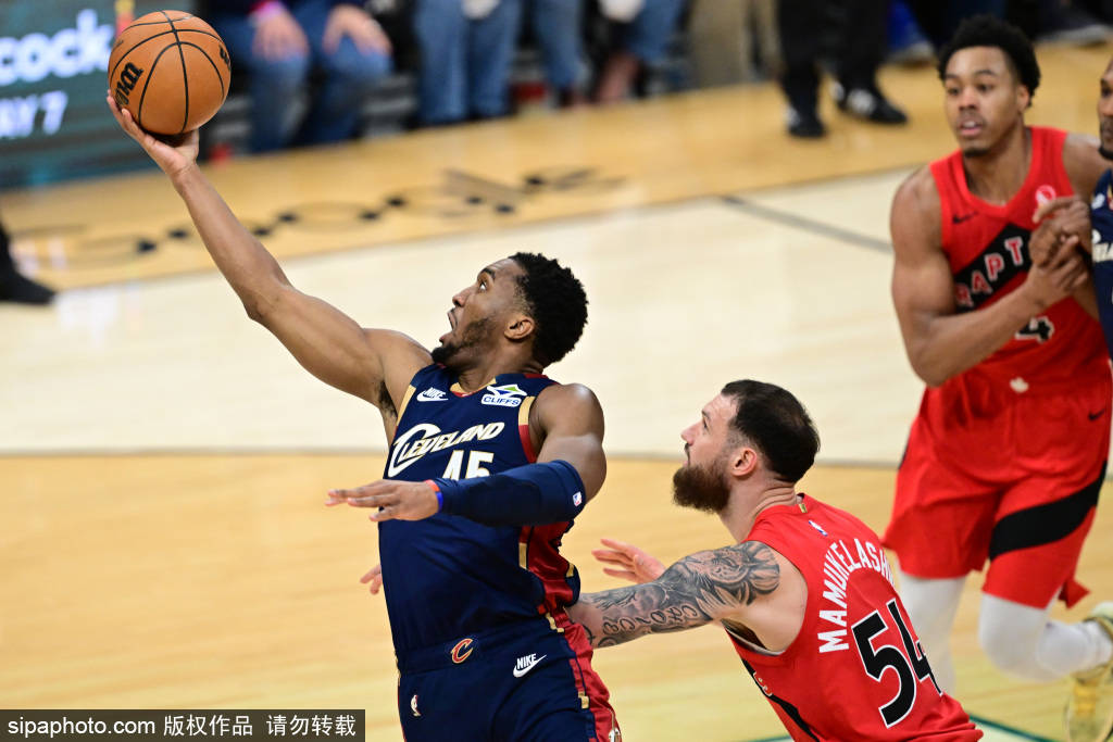 皇冠信用网庄家_NBA季后赛半决赛前瞻：四大战役皇冠信用网庄家，巨星碰撞！