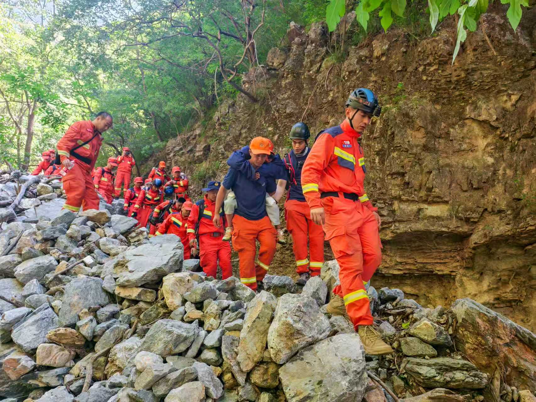 世界杯冠軍賠率_一家四口在北京门头沟登山迷路世界杯冠軍賠率，被困四天后获救