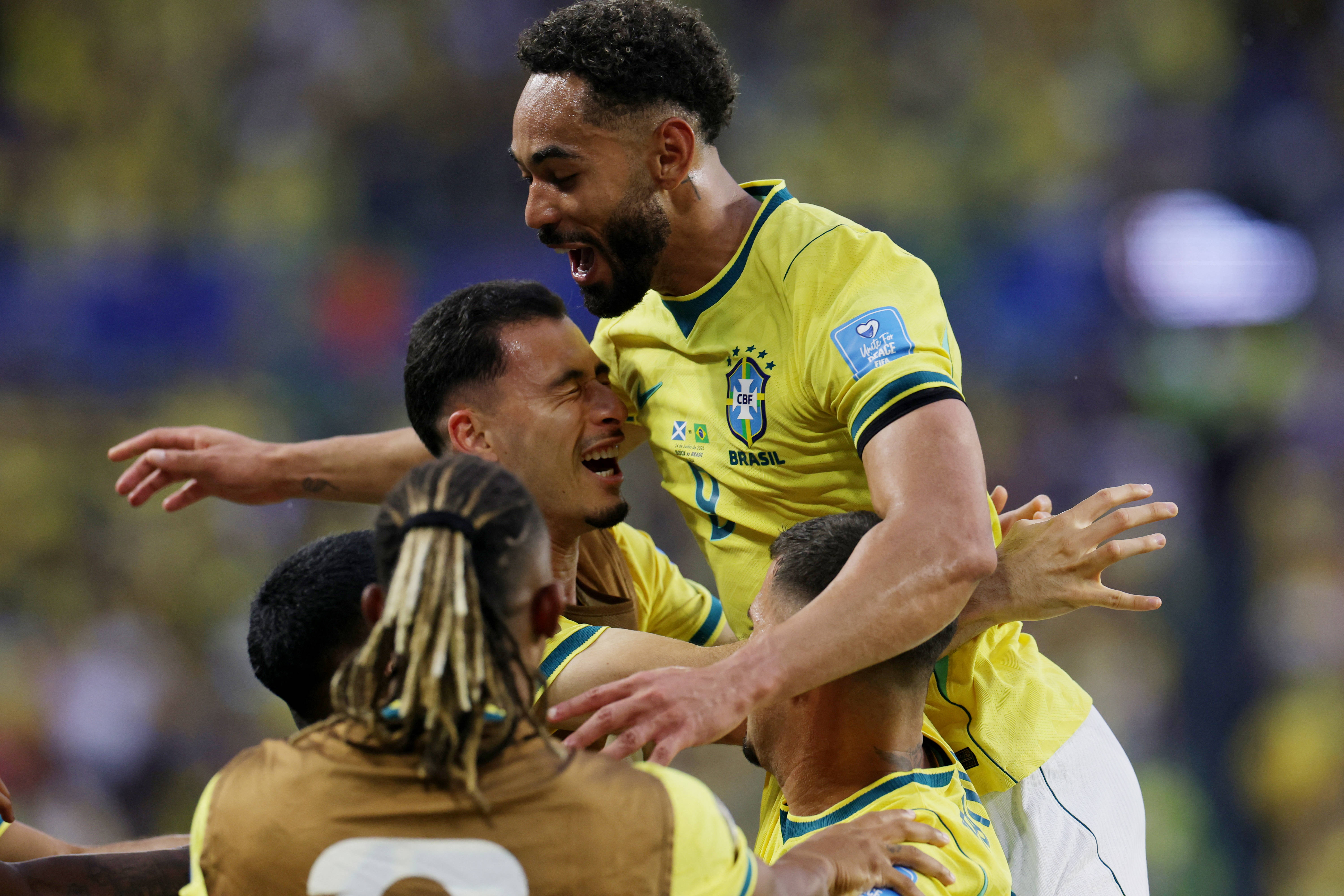 佛得角足球_世界杯-维尼修斯双响内马尔替补迎首秀 巴西3-0苏格兰拿头名