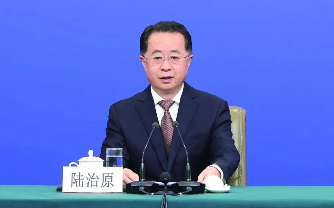 皇冠世界杯代理
_中共中央决定皇冠世界杯代理
,陆治原任中华全国总工会党组书记
