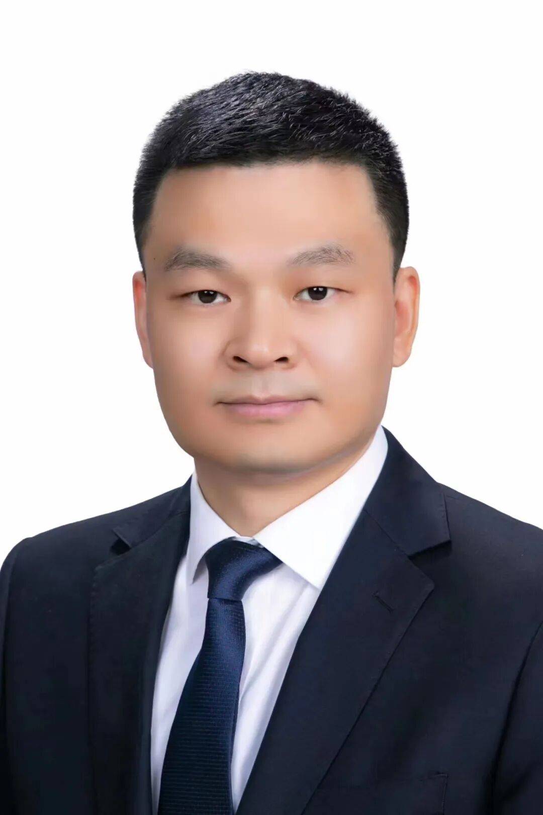 皇冠世界杯盘口
_中央决定:邱宝华履新职