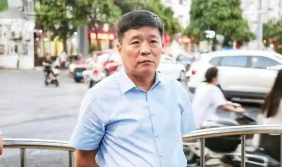皇冠信用网怎么开户_河南省许昌市委原书记史根治皇冠信用网怎么开户,被确认开除党籍;22岁当镇长,曾罕见“路边接访”;长期任职河南,曾任周口市副市长、商丘市常务副市长等职